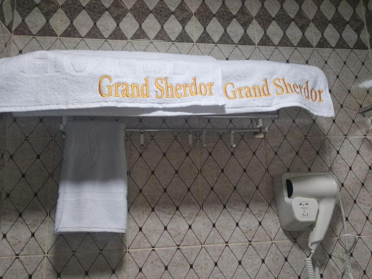 Готель Grand Sherdor Namangan Екстер'єр фото